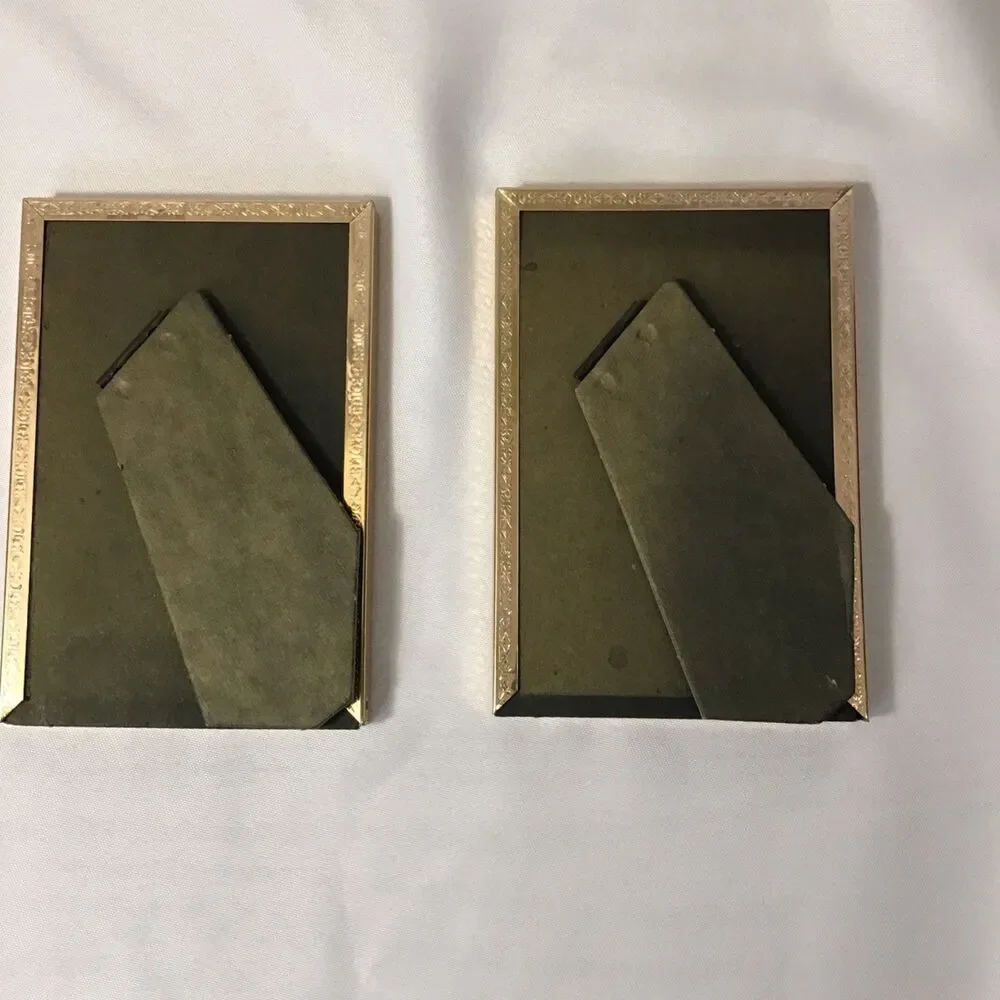 N/A gold tone